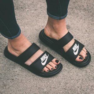 Nike Womens Slides Size 6